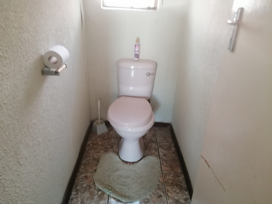 To Let 3 Bedroom Property for Rent in Tlhabane West North West